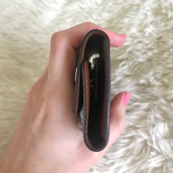 Louis Vuitton 6 Key Holder Monogram - Picture 7 of 12